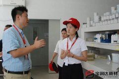 迪拜客戶來訪寶潤(rùn)達(dá)洽談外墻一體板合作