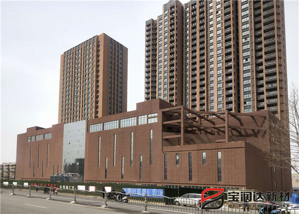 鄭州鞋城項目采用寶潤達(dá)外墻一體板